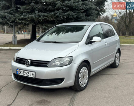 Сірий Фольксваген Golf Plus, об'ємом двигуна 1.6 л та пробігом 260 тис. км за 6850 $, фото 1 на Automoto.ua