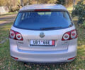 Серый Фольксваген Гольф Плюс, объемом двигателя 1.2 л и пробегом 200 тыс. км за 7000 $, фото 2 на Automoto.ua