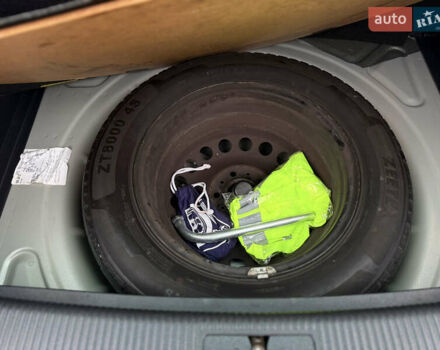 Серый Фольксваген Гольф Плюс, объемом двигателя 1.4 л и пробегом 171 тыс. км за 8800 $, фото 95 на Automoto.ua