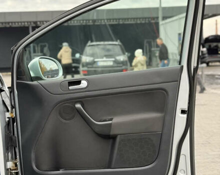 Сірий Фольксваген Golf Plus, об'ємом двигуна 1.4 л та пробігом 171 тис. км за 9200 $, фото 84 на Automoto.ua