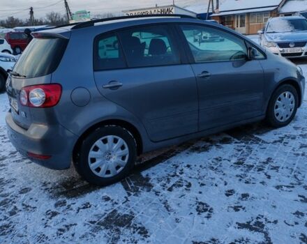 Серый Фольксваген Гольф Плюс, объемом двигателя 1.6 л и пробегом 240 тыс. км за 7950 $, фото 5 на Automoto.ua