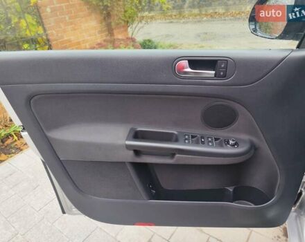 Серый Фольксваген Гольф Плюс, объемом двигателя 1.4 л и пробегом 193 тыс. км за 7200 $, фото 11 на Automoto.ua