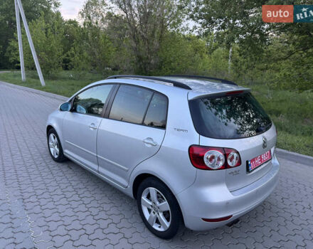 Серый Фольксваген Гольф Плюс, объемом двигателя 1.4 л и пробегом 198 тыс. км за 8200 $, фото 1 на Automoto.ua