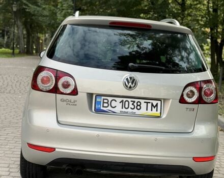 Серый Фольксваген Гольф Плюс, объемом двигателя 1.4 л и пробегом 212 тыс. км за 7000 $, фото 6 на Automoto.ua