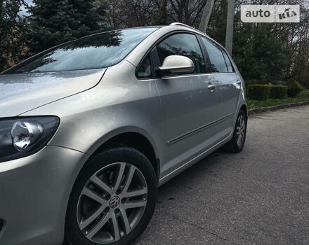Серый Фольксваген Гольф Плюс, объемом двигателя 1.4 л и пробегом 146 тыс. км за 8200 $, фото 1 на Automoto.ua