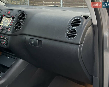 Серый Фольксваген Гольф Плюс, объемом двигателя 1.4 л и пробегом 228 тыс. км за 8599 $, фото 93 на Automoto.ua