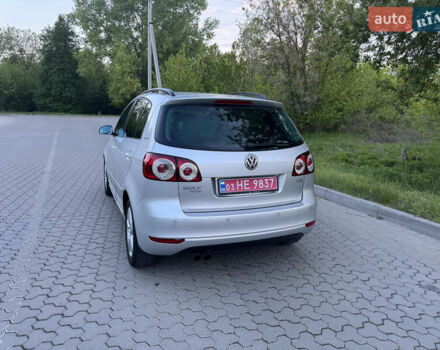 Серый Фольксваген Гольф Плюс, объемом двигателя 1.4 л и пробегом 198 тыс. км за 8200 $, фото 6 на Automoto.ua