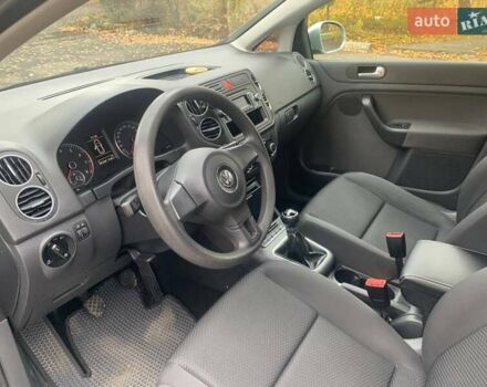 Серый Фольксваген Гольф Плюс, объемом двигателя 1.6 л и пробегом 305 тыс. км за 7600 $, фото 16 на Automoto.ua