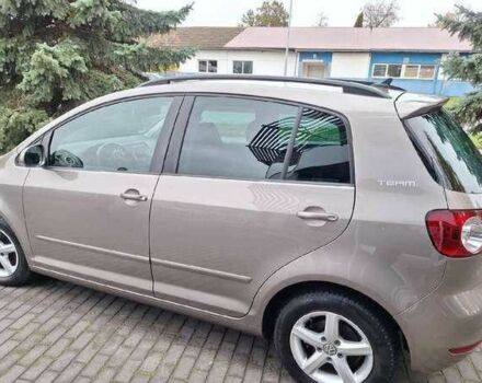 Серый Фольксваген Гольф Плюс, объемом двигателя 2 л и пробегом 280 тыс. км за 3600 $, фото 2 на Automoto.ua