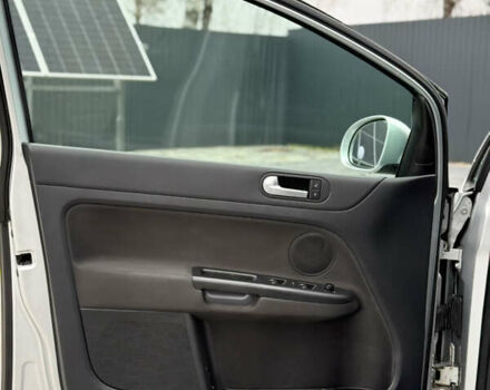 Серый Фольксваген Гольф Плюс, объемом двигателя 1.4 л и пробегом 171 тыс. км за 8800 $, фото 44 на Automoto.ua