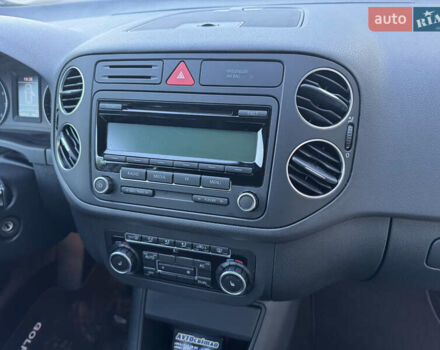 Серый Фольксваген Гольф Плюс, объемом двигателя 1.4 л и пробегом 198 тыс. км за 8200 $, фото 19 на Automoto.ua