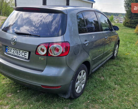Фольксваген Гольф Плюс 2011 в Житомире на Automoto.ua Серый Фольксваген Гольф Плюс, объемом двигателя 1.6 л и пробегом 280 тыс. км за 7700 $, фото 4 на Automoto.ua
