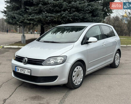 Сірий Фольксваген Golf Plus, об'ємом двигуна 1.6 л та пробігом 260 тис. км за 6850 $, фото 2 на Automoto.ua