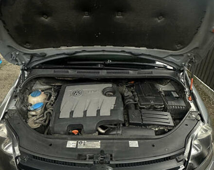 Серый Фольксваген Гольф Плюс, объемом двигателя 1.6 л и пробегом 341 тыс. км за 7200 $, фото 11 на Automoto.ua