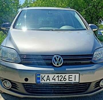 Серый Фольксваген Гольф Плюс, объемом двигателя 1.6 л и пробегом 106 тыс. км за 8600 $, фото 1 на Automoto.ua