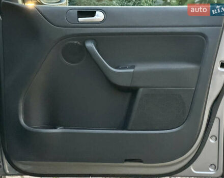 Сірий Фольксваген Golf Plus, об'ємом двигуна 1.4 л та пробігом 228 тис. км за 8999 $, фото 88 на Automoto.ua