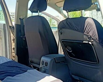 Серый Фольксваген Гольф Плюс, объемом двигателя 1.6 л и пробегом 106 тыс. км за 8600 $, фото 11 на Automoto.ua