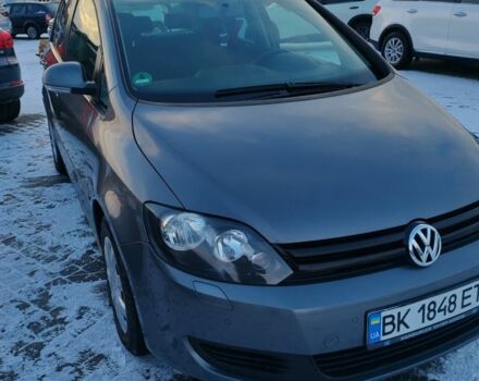 Серый Фольксваген Гольф Плюс, объемом двигателя 1.6 л и пробегом 240 тыс. км за 7950 $, фото 7 на Automoto.ua