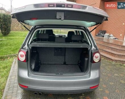 Серый Фольксваген Гольф Плюс, объемом двигателя 1.4 л и пробегом 190 тыс. км за 8950 $, фото 8 на Automoto.ua