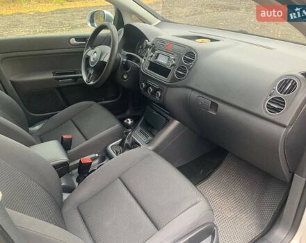 Серый Фольксваген Гольф Плюс, объемом двигателя 1.6 л и пробегом 305 тыс. км за 7600 $, фото 17 на Automoto.ua