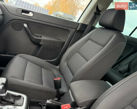 Сірий Фольксваген Golf Plus, об'ємом двигуна 1.4 л та пробігом 171 тис. км за 9200 $, фото 44 на Automoto.ua