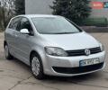 Сірий Фольксваген Golf Plus, об'ємом двигуна 1.6 л та пробігом 260 тис. км за 6850 $, фото 10 на Automoto.ua