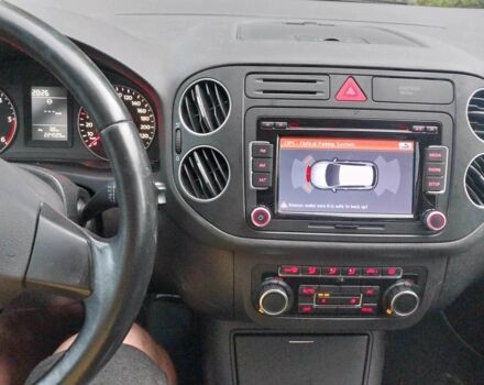 Серый Фольксваген Гольф Плюс, объемом двигателя 1.6 л и пробегом 224 тыс. км за 8500 $, фото 6 на Automoto.ua