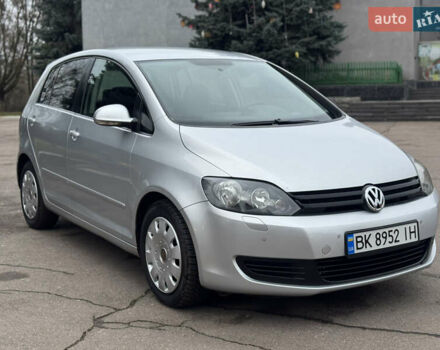 Сірий Фольксваген Golf Plus, об'ємом двигуна 1.6 л та пробігом 260 тис. км за 6850 $, фото 11 на Automoto.ua