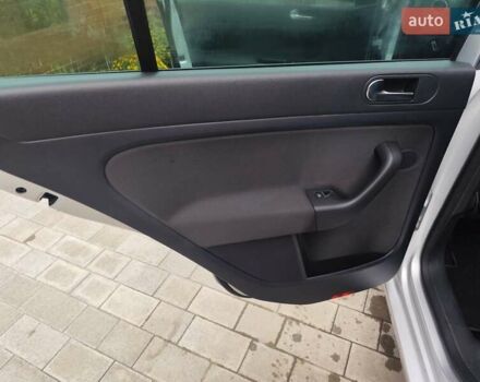 Серый Фольксваген Гольф Плюс, объемом двигателя 1.4 л и пробегом 193 тыс. км за 7200 $, фото 20 на Automoto.ua