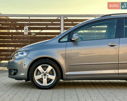 Сірий Фольксваген Golf Plus, об'ємом двигуна 1.4 л та пробігом 228 тис. км за 8999 $, фото 12 на Automoto.ua