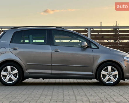 Сірий Фольксваген Golf Plus, об'ємом двигуна 1.4 л та пробігом 228 тис. км за 8999 $, фото 39 на Automoto.ua