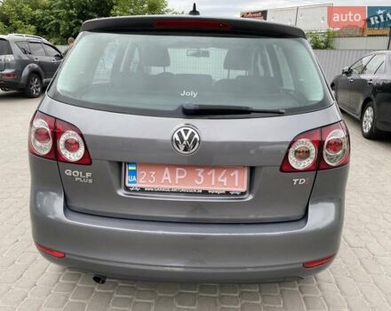 Серый Фольксваген Гольф Плюс, объемом двигателя 1.6 л и пробегом 219 тыс. км за 8199 $, фото 7 на Automoto.ua