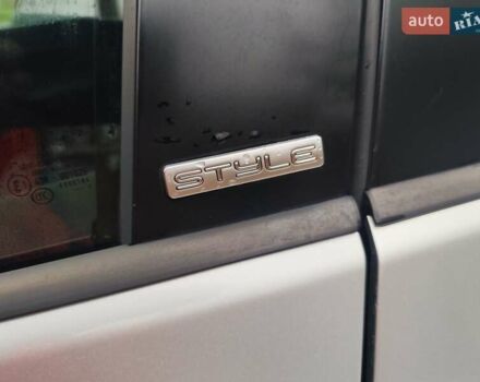 Серый Фольксваген Гольф Плюс, объемом двигателя 1.4 л и пробегом 193 тыс. км за 7200 $, фото 9 на Automoto.ua