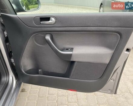 Серый Фольксваген Гольф Плюс, объемом двигателя 1.6 л и пробегом 219 тыс. км за 8199 $, фото 13 на Automoto.ua