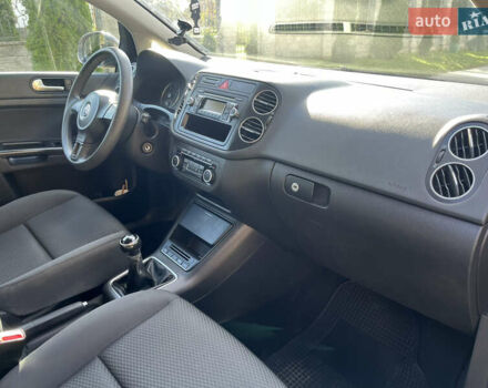 Фольксваген Гольф Плюс 2011 в Луцке на Automoto.ua Серый Фольксваген Гольф Плюс, объемом двигателя 1.6 л и пробегом 237 тыс. км за 7900 $, фото 22 на Automoto.ua