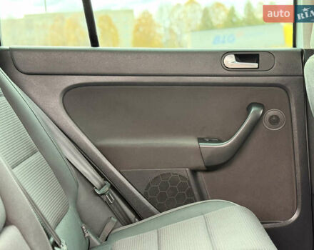 Сірий Фольксваген Golf Plus, об'ємом двигуна 1.4 л та пробігом 171 тис. км за 9200 $, фото 79 на Automoto.ua