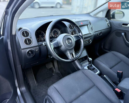 Серый Фольксваген Гольф Плюс, объемом двигателя 1.6 л и пробегом 360 тыс. км за 7800 $, фото 16 на Automoto.ua