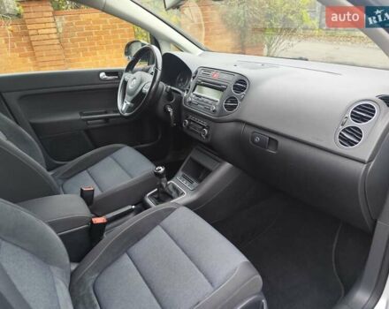 Серый Фольксваген Гольф Плюс, объемом двигателя 1.4 л и пробегом 193 тыс. км за 7200 $, фото 25 на Automoto.ua