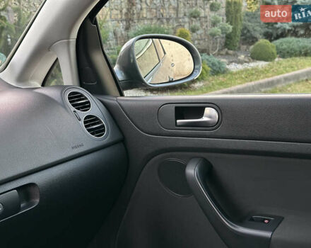 Серый Фольксваген Гольф Плюс, объемом двигателя 1.4 л и пробегом 228 тыс. км за 8599 $, фото 67 на Automoto.ua