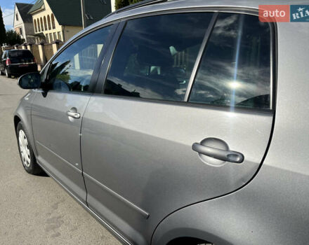 Фольксваген Гольф Плюс 2011 в Луцке на Automoto.ua Серый Фольксваген Гольф Плюс, объемом двигателя 1.6 л и пробегом 237 тыс. км за 7900 $, фото 14 на Automoto.ua