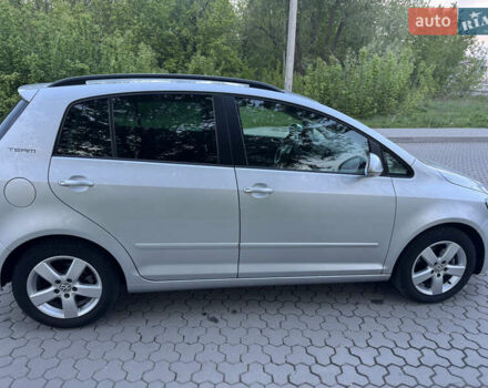 Серый Фольксваген Гольф Плюс, объемом двигателя 1.4 л и пробегом 198 тыс. км за 8200 $, фото 43 на Automoto.ua
