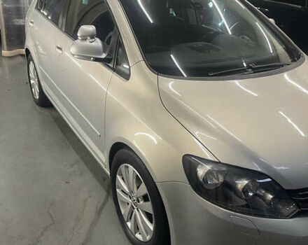 Серый Фольксваген Гольф Плюс, объемом двигателя 1.6 л и пробегом 281 тыс. км за 8400 $, фото 1 на Automoto.ua