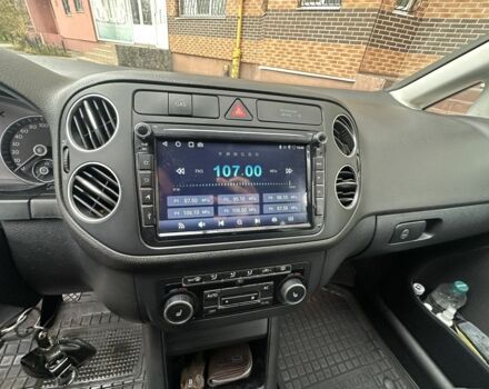 Серый Фольксваген Гольф Плюс, объемом двигателя 1.6 л и пробегом 245 тыс. км за 10200 $, фото 13 на Automoto.ua