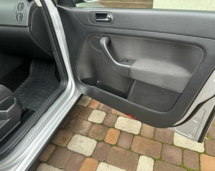 Серый Фольксваген Гольф Плюс, объемом двигателя 1.4 л и пробегом 168 тыс. км за 7999 $, фото 7 на Automoto.ua