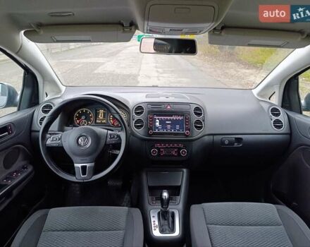 Серый Фольксваген Гольф Плюс, объемом двигателя 1.4 л и пробегом 200 тыс. км за 11650 $, фото 23 на Automoto.ua