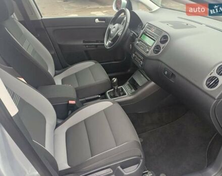 Серый Фольксваген Гольф Плюс, объемом двигателя 1.6 л и пробегом 273 тыс. км за 9200 $, фото 26 на Automoto.ua