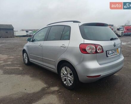 Серый Фольксваген Гольф Плюс, объемом двигателя 1.6 л и пробегом 273 тыс. км за 9200 $, фото 6 на Automoto.ua