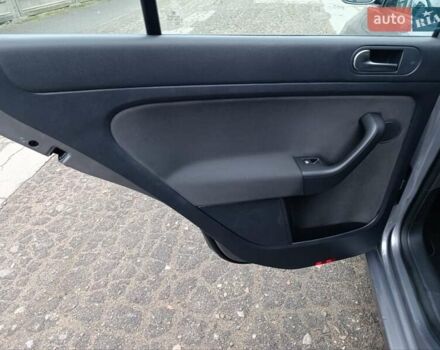 Серый Фольксваген Гольф Плюс, объемом двигателя 1.4 л и пробегом 200 тыс. км за 11650 $, фото 29 на Automoto.ua