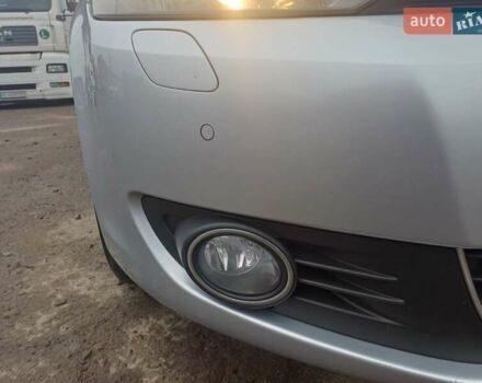 Серый Фольксваген Гольф Плюс, объемом двигателя 1.6 л и пробегом 273 тыс. км за 9200 $, фото 3 на Automoto.ua