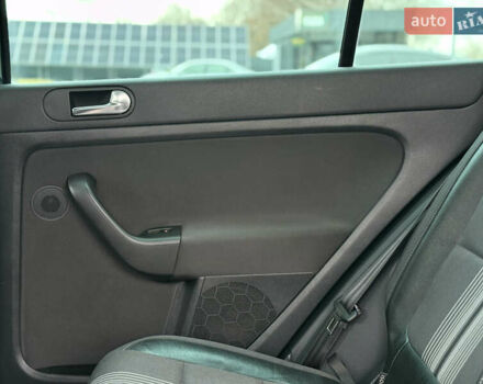 Сірий Фольксваген Golf Plus, об'ємом двигуна 1.4 л та пробігом 194 тис. км за 9700 $, фото 79 на Automoto.ua